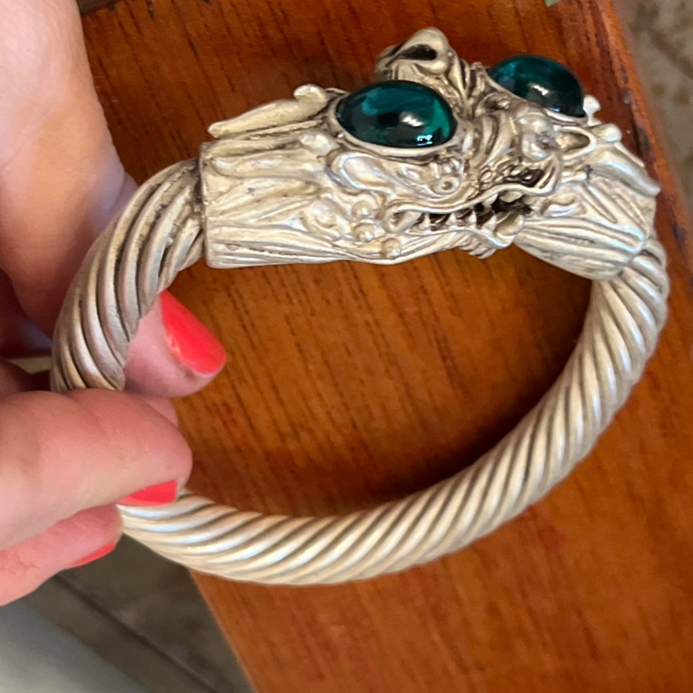 Vintage Double Dragon Heads Silver Tone Bracelet with Green Accents - Picture 15 of 16